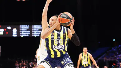 Fenerbahçe Beko deplasmanda Dubai Basketball'a takıldı: Saat krizi maça damga vurdu