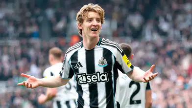 Bayern Münih'i saf dışı bırakan Barcelona, Anthony Gordon transferini bitirdi