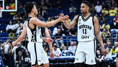 Beşiktaş GAİN, Fenerbahçe Beko'yu 13 sayı farkla yendi