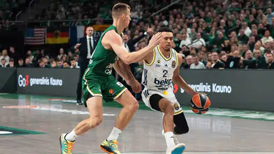 Zalgiris seriyi bırakmadı: Fenerbahçe Beko deplasmanda son çeyrekte yıkıldı