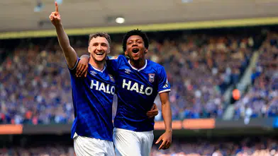 Ipswich Town bir yıl aradan sonra Premier Lig'e geri döndü