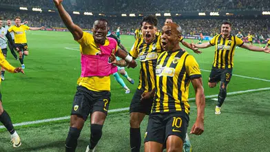 AEK Atina, Panathinaikos’u 2-1 yenerek Yunanistan şampiyonu oldu