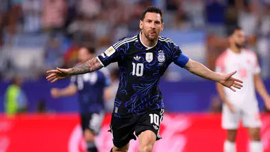 Messi sonradan girdi, tarihi rekoru kırıp Ürdün biletini kesti
