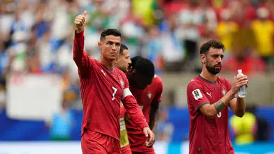 Portekiz'den Özbekistan karşısında gol şov: Cristiano Ronaldo rekorla tur biletini getirdi