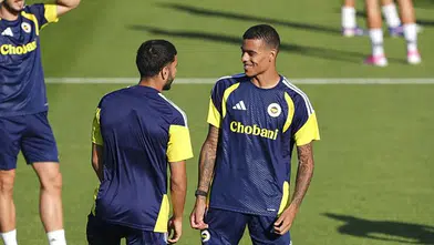 Fenerbahçe'nin UEFA kadrosu güncellendi: Greenwood ve Ake listeye eklendi