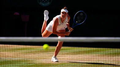 Wimbledon tek kadınlarda şampiyon Çek raket Linda Noskova oldu