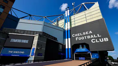 İngiltere Futbol Federasyonu'ndan Chelsea'ye tarihi ceza: iki dönem transfer yasağı ve 10 milyon sterlin para cezası