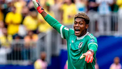 PSG, Parma'nın Japon kalecisi Zion Suzuki için harekete geçti