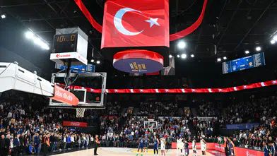 Anadolu Efes evinde devleşti: Panathinaikos'a geçit yok