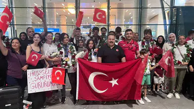 İşitme engelli gençler Avrupa'da tarih yazdı: 33 madalyayla Ankara'da coşkulu karşılama