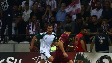 Zirve yolunda ağır yara: Aliağa FK Elazığ deplasmanında dağıldı