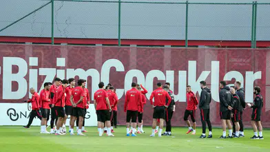 Ay-yıldızlılarda İtalya mesaisi start aldı: Montella'nın öğrencileri Bursa yolcusu