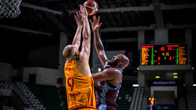 Cevat Soydaş Turnuvası'nda Galatasaray rüzgarı: Finalin kapısını araladılar