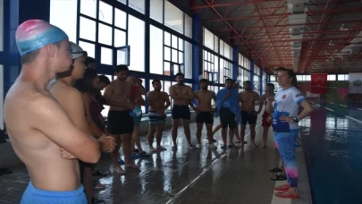 Adana’da çıkan orman yangına müdahale ediliyor