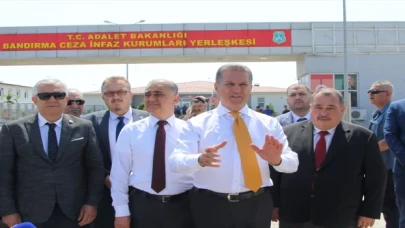 TDP Genel Başkanı Sarıgül, Balıkesir’de cezaevinin önünde açıklama yaptı:
