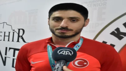  Karateci kardeşler, altın madalya sevinci yaşıyorlar