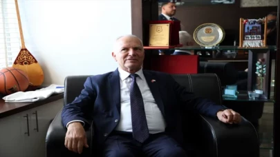 KKTC Cumhuriyet Meclisi Başkanı Töre, Alanya’da gazetecilerle bir araya geldi: