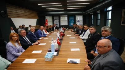 Memleket Partisi Genel Başkanı İnce, Eskişehir’de ziyaretlerde bulundu