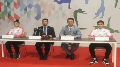 Mersin’de, Akdeniz Gençler Şampiyonası’nın tanıtım toplantısı yapıldı