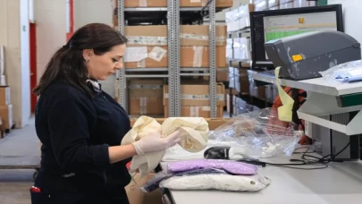 Moda endüstrisinin atık ve atıl ürünleri yenilenerek çevre ile ekonomiye kazandırılıyor