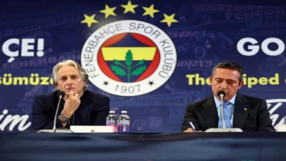 Fenerbahçe Teknik Direktörü Jorge Jesus’un imza töreni (2)