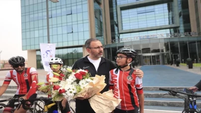 Bakan Kasapoğlu: ”Bisiklet sporunun tabana yayılması adına çalışmalarımızı sürdüreceğiz”