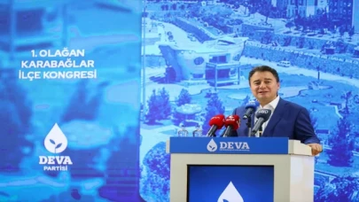 DEVA Partisi Genel Başkanı Babacan, İzmir’de partililerle buluştu 