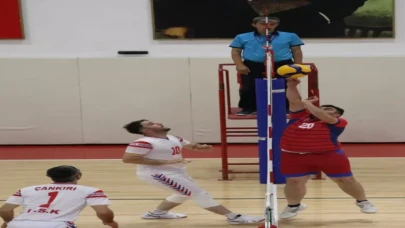 İşitme Engelliler Voleybol Erkekler 2. Lig maçları Karabük’te sürüyor