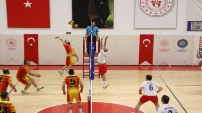 İşitme Engelliler Voleybol Erkekler 2. Lig maçları Karabük’te sona erdi