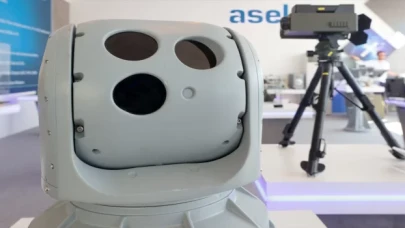 Türk donanması ”milli gözlerle” görüyor