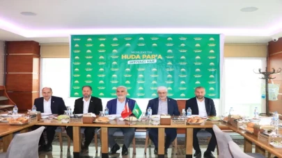 HÜDA PAR Genel Başkanı Yapıcıoğlu, Erzincan’da esnafı ziyaret etti