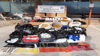 Antalya’da 301 kilogram kaçak nargile tütünü ele geçirildi