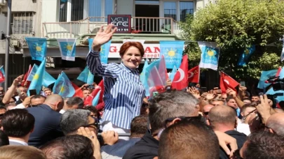 İYİ Parti Genel Başkanı Akşener, Manisa’da esnafı ziyaret etti: