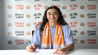 Eczacıbaşı Dynavit, Elif Şahin’in sözleşmesini uzattı