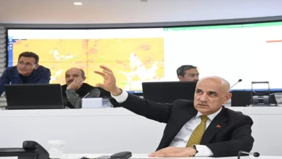 Bakan Kirişci, Marmaris’teki yangına ilk müdahalenin 8 dakikada yapıldığını bildirdi