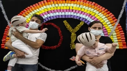 Ameliyatla ayrılan siyam ikizlerinin 4’üncü yaşları kutlandı