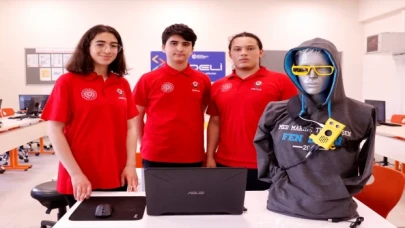 Lise öğrencileri görme engelliler için ”akıllı gözlük” tasarladı 