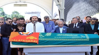 İtalya’daki kazada hayatını kaybeden Eczacıbaşı Holding çalışanı Altuğ Erbil İstanbul’da defnedildi