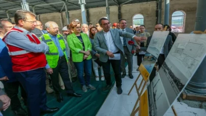 Kılıçdaroğlu, Feshane’deki restorasyon çalışmalarını inceledi