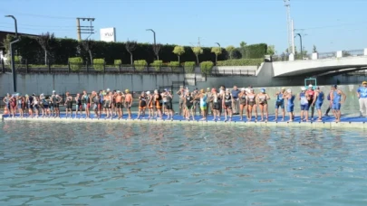 Oral B Balıkesir Avlu Triatlonu başladı