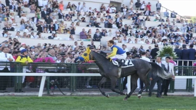 96. Gazi Koşusu’nun ödül töreni yapıldı