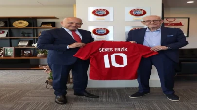 Şenes Erzik’ten TFF Başkanı Mehmet Büyükekşi’ye ziyaret