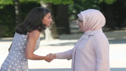 Emine Erdoğan, NATO liderlerinin eşleriyle İspanya Kraliçesi Letizia tarafından ağırlandı