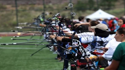 Gençler Kadetler Okçuluk Türkiye Şampiyonası Ankara’da devam ediyor