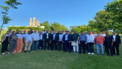 İstanbul Perakendeciler Derneği başkanlığına yeniden Faruk Güzeldere seçildi