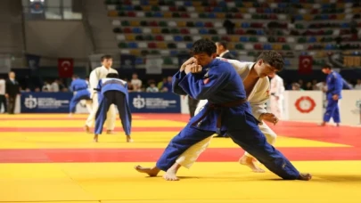 Kocaeli’de Uluslararası Judo Turnuvası yapıldı