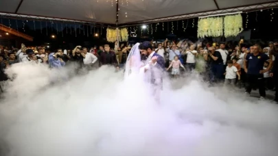 Manchester Cityli İlkay Gündoğan düğününü memleketi Dursunbey’de oldu