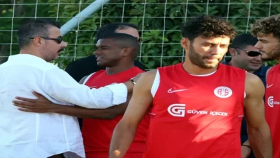 Antalyaspor’un yeniden anlaştığı Fernando ile Boffin antrenmana çıktı