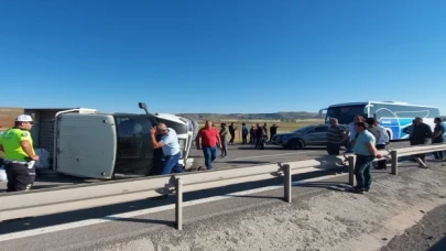 Sivas’ta trafik kazası: 3 yaralı