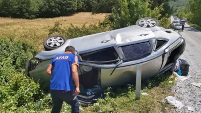 Tokat’ta devrilen otomobildeki 5 kişi yaralandı